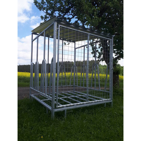 Čtvercové příkrmiště KOTTECH – 9 krmných míst, zastřešené, 200 × 200 cm