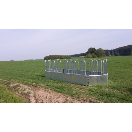 Oválné příkrmiště KOTTECH – 18 krmných míst, 390 × 170 cm